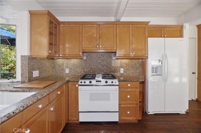 1364 Braeridge Drive, Beverly Hills, CA 90210