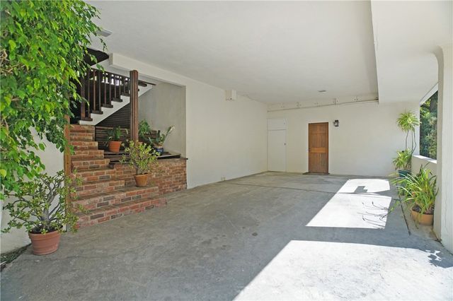 1364 Braeridge Drive, Beverly Hills, CA 90210