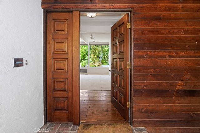 1364 Braeridge Drive, Beverly Hills, CA 90210