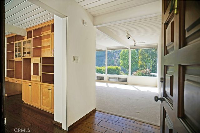 1364 Braeridge Drive, Beverly Hills, CA 90210