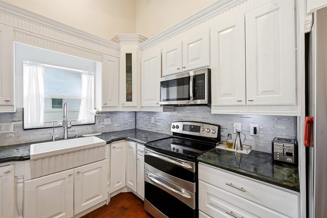 3307 NW 29th Avenue, Boca Raton, FL 33434