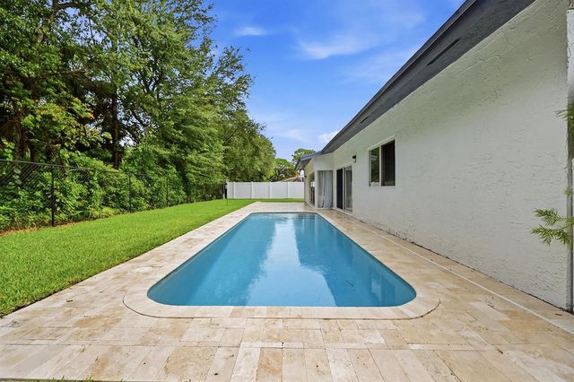 3307 NW 29th Avenue, Boca Raton, FL 33434