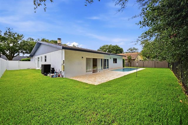 3307 NW 29th Avenue, Boca Raton, FL 33434