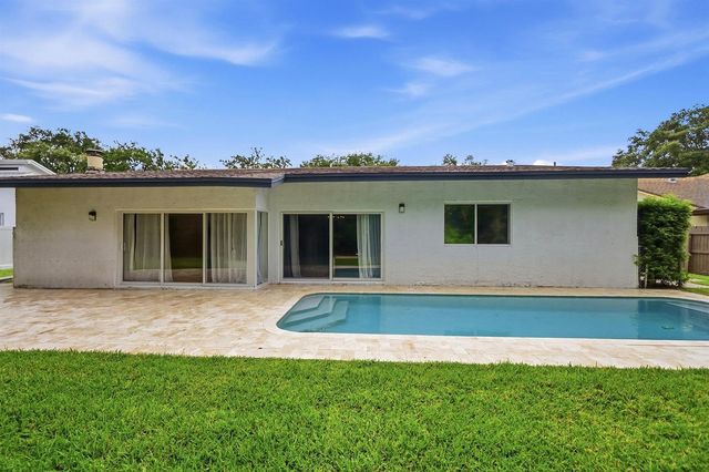 3307 NW 29th Avenue, Boca Raton, FL 33434