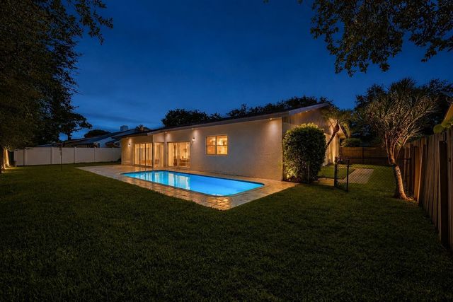 3307 NW 29th Avenue, Boca Raton, FL 33434