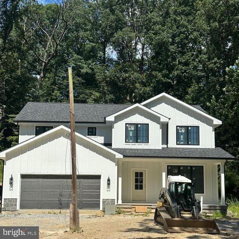 77 SPRING RD, Malvern, PA 19355