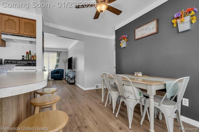 570 Cardwell Street, Garden City, MI 48135