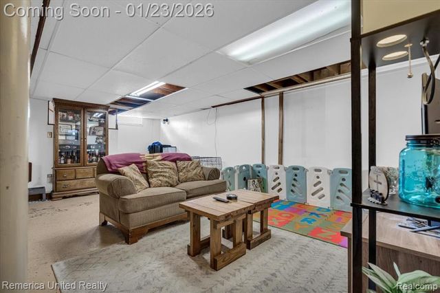 570 Cardwell Street, Garden City, MI 48135