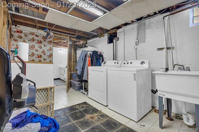 570 Cardwell Street, Garden City, MI 48135