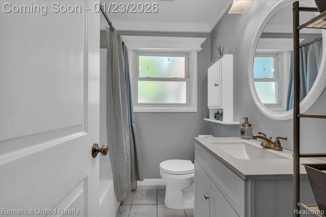 570 Cardwell Street, Garden City, MI 48135