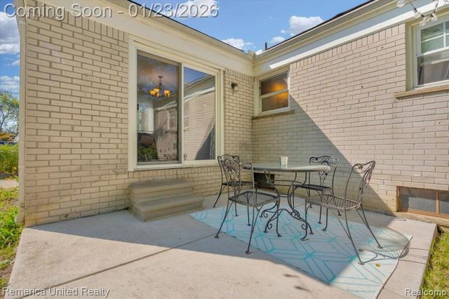 570 Cardwell Street, Garden City, MI 48135