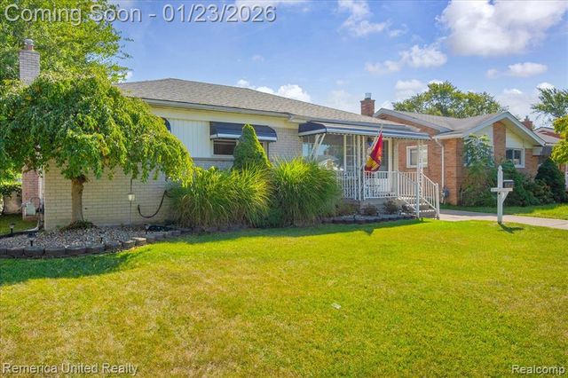 570 Cardwell Street, Garden City, MI 48135