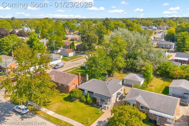 570 Cardwell Street, Garden City, MI 48135