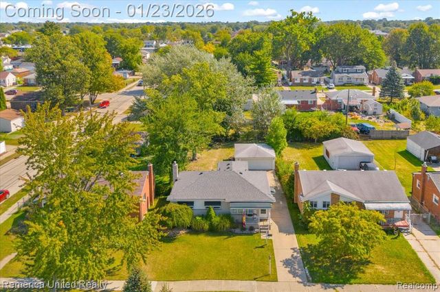 570 Cardwell Street, Garden City, MI 48135