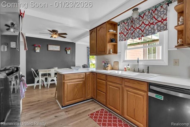 570 Cardwell Street, Garden City, MI 48135