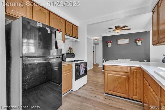 570 Cardwell Street, Garden City, MI 48135