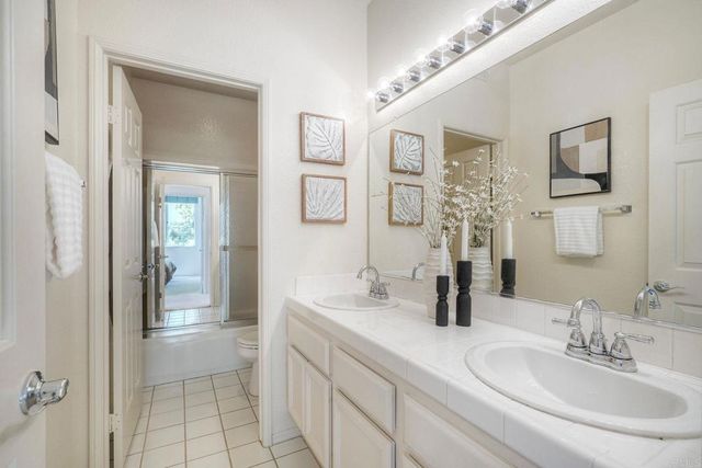 5060 Avenida De La Plata, Oceanside, CA 92057