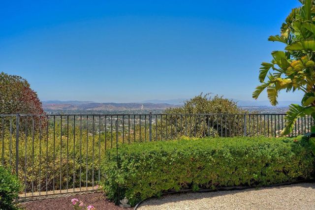5060 Avenida De La Plata, Oceanside, CA 92057