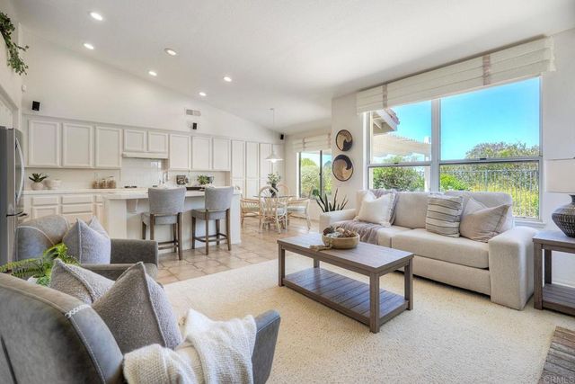 5060 Avenida De La Plata, Oceanside, CA 92057