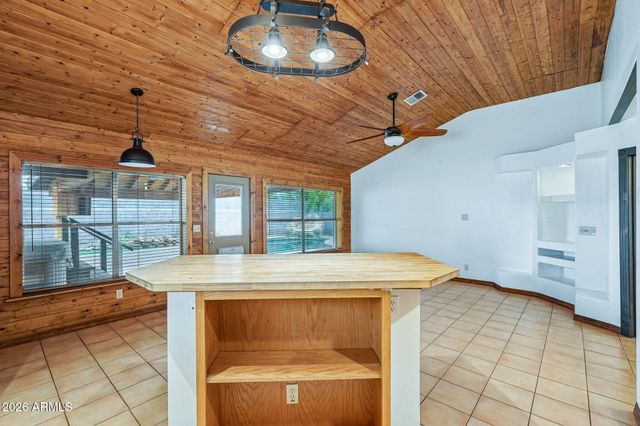 23843 N 41ST Avenue, Glendale, AZ 85310