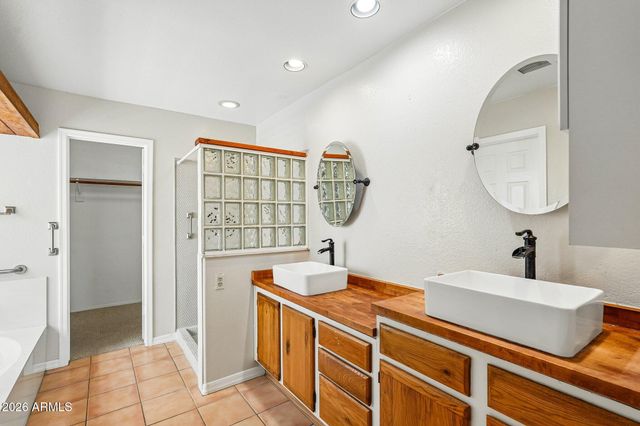 23843 N 41ST Avenue, Glendale, AZ 85310