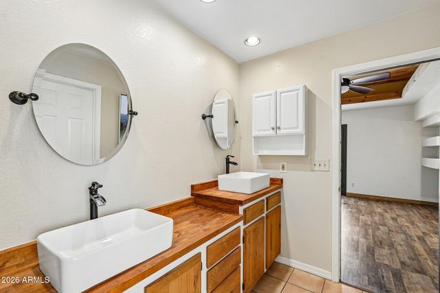 23843 N 41ST Avenue, Glendale, AZ 85310