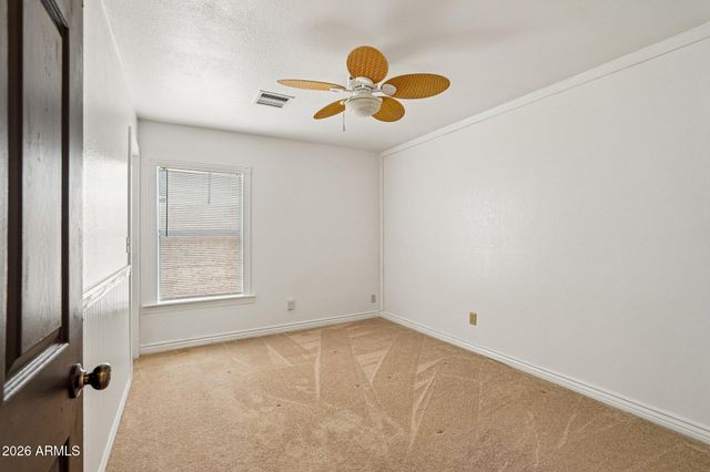 23843 N 41ST Avenue, Glendale, AZ 85310