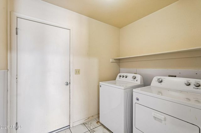 23843 N 41ST Avenue, Glendale, AZ 85310