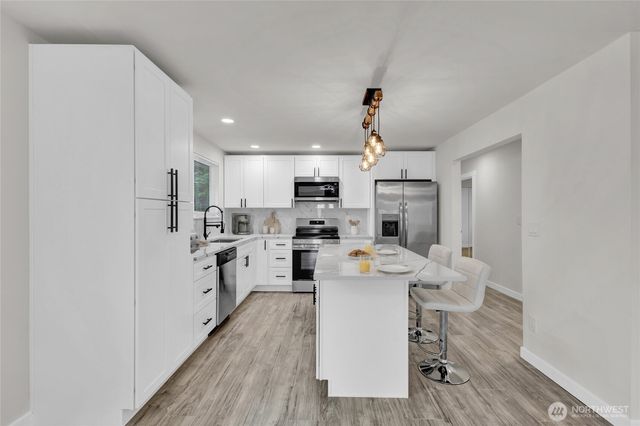 20002 208th Avenue SE, Renton, WA 98058
