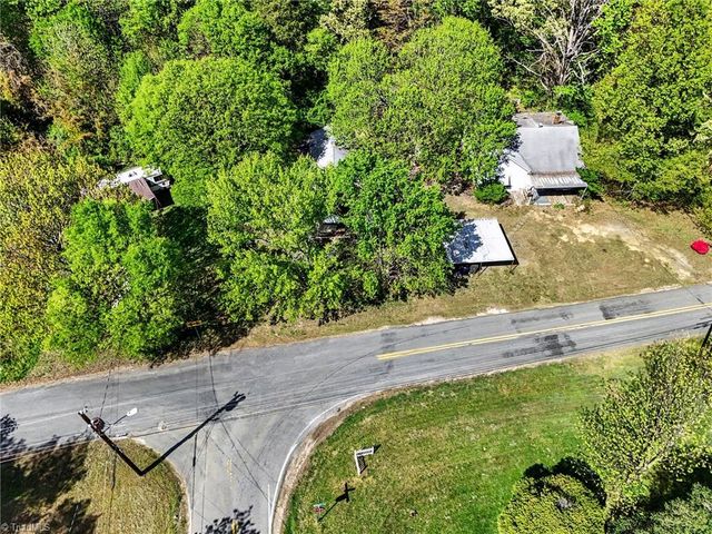 2106 School Street, Winston-salem, NC 27105