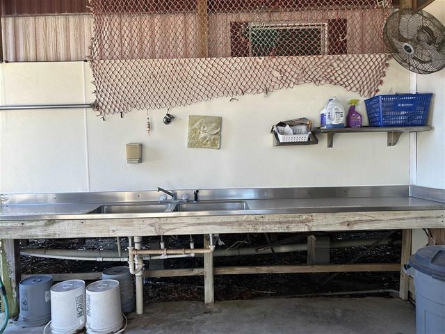 996 Oak Lane, Hackberry, LA 70645