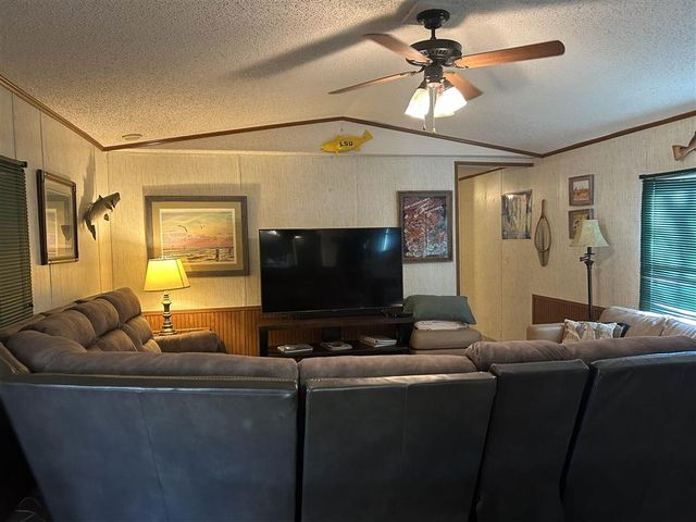 996 Oak Lane, Hackberry, LA 70645