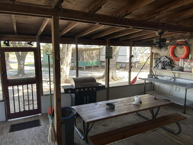 996 Oak Lane, Hackberry, LA 70645