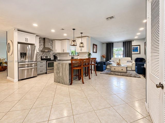 6000 SW 94th Place, Miami, FL 33173