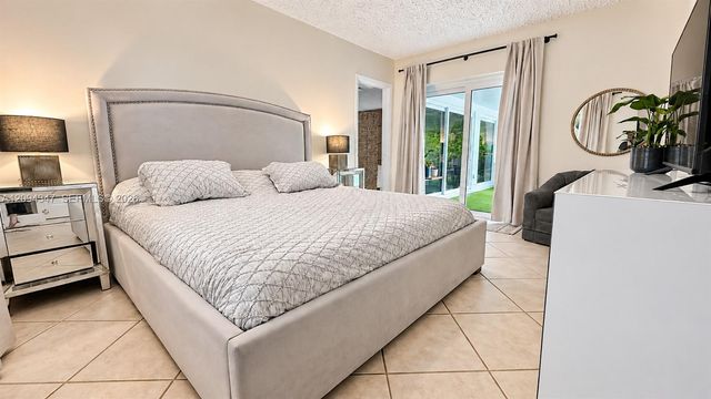 6000 SW 94th Place, Miami, FL 33173