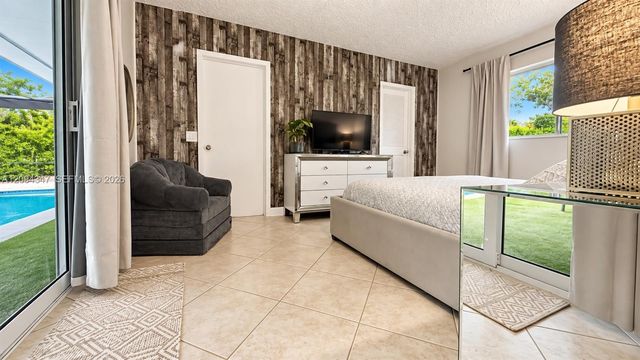 6000 SW 94th Place, Miami, FL 33173