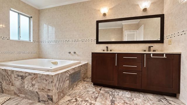 6000 SW 94th Place, Miami, FL 33173