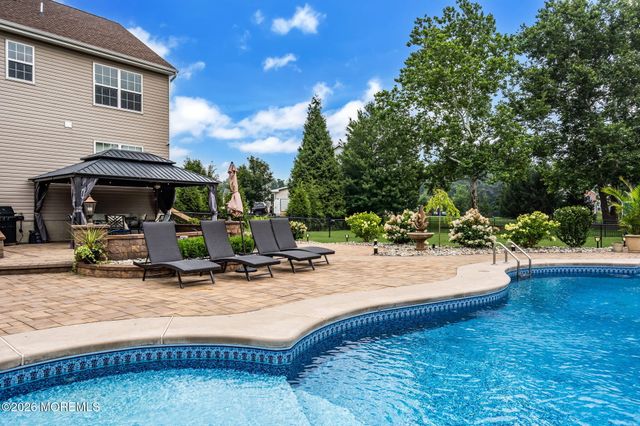 12 Whispering Grove Boulevard, Jackson, NJ 08527