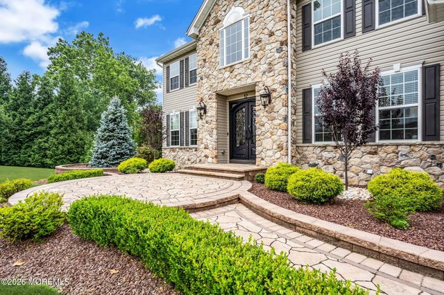 12 Whispering Grove Boulevard, Jackson, NJ 08527