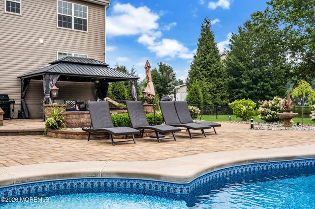 12 Whispering Grove Boulevard, Jackson, NJ 08527