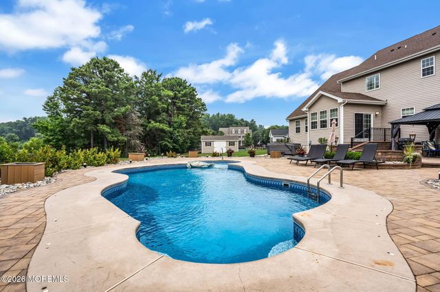 12 Whispering Grove Boulevard, Jackson, NJ 08527