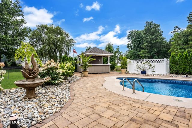 12 Whispering Grove Boulevard, Jackson, NJ 08527