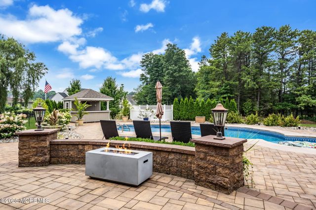 12 Whispering Grove Boulevard, Jackson, NJ 08527
