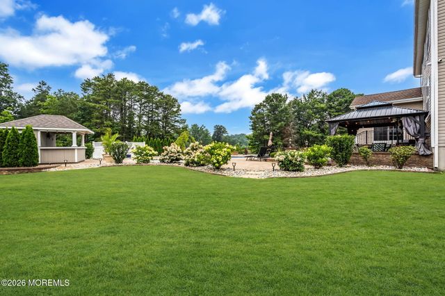 12 Whispering Grove Boulevard, Jackson, NJ 08527