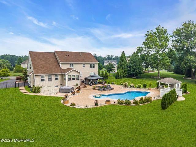 12 Whispering Grove Boulevard, Jackson, NJ 08527