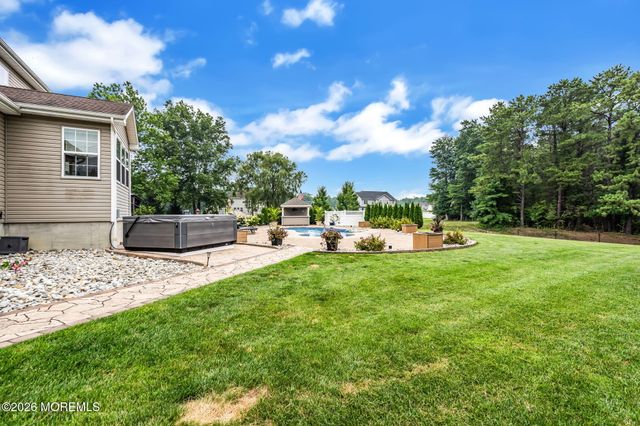 12 Whispering Grove Boulevard, Jackson, NJ 08527