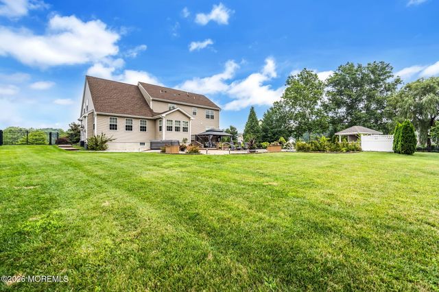 12 Whispering Grove Boulevard, Jackson, NJ 08527