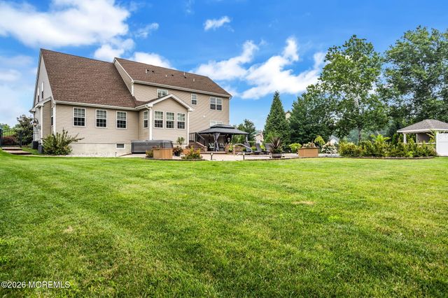 12 Whispering Grove Boulevard, Jackson, NJ 08527