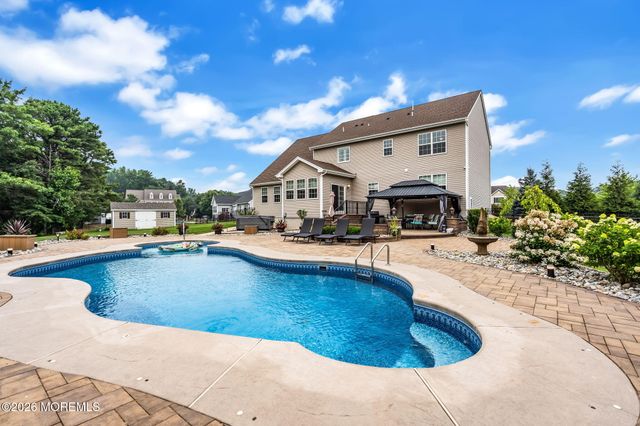 12 Whispering Grove Boulevard, Jackson, NJ 08527