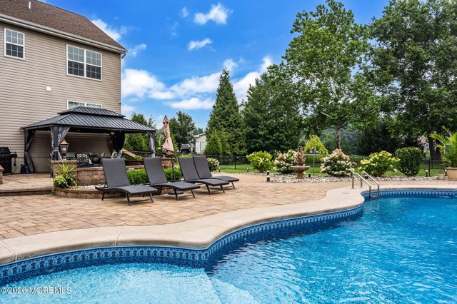 12 Whispering Grove Boulevard, Jackson, NJ 08527